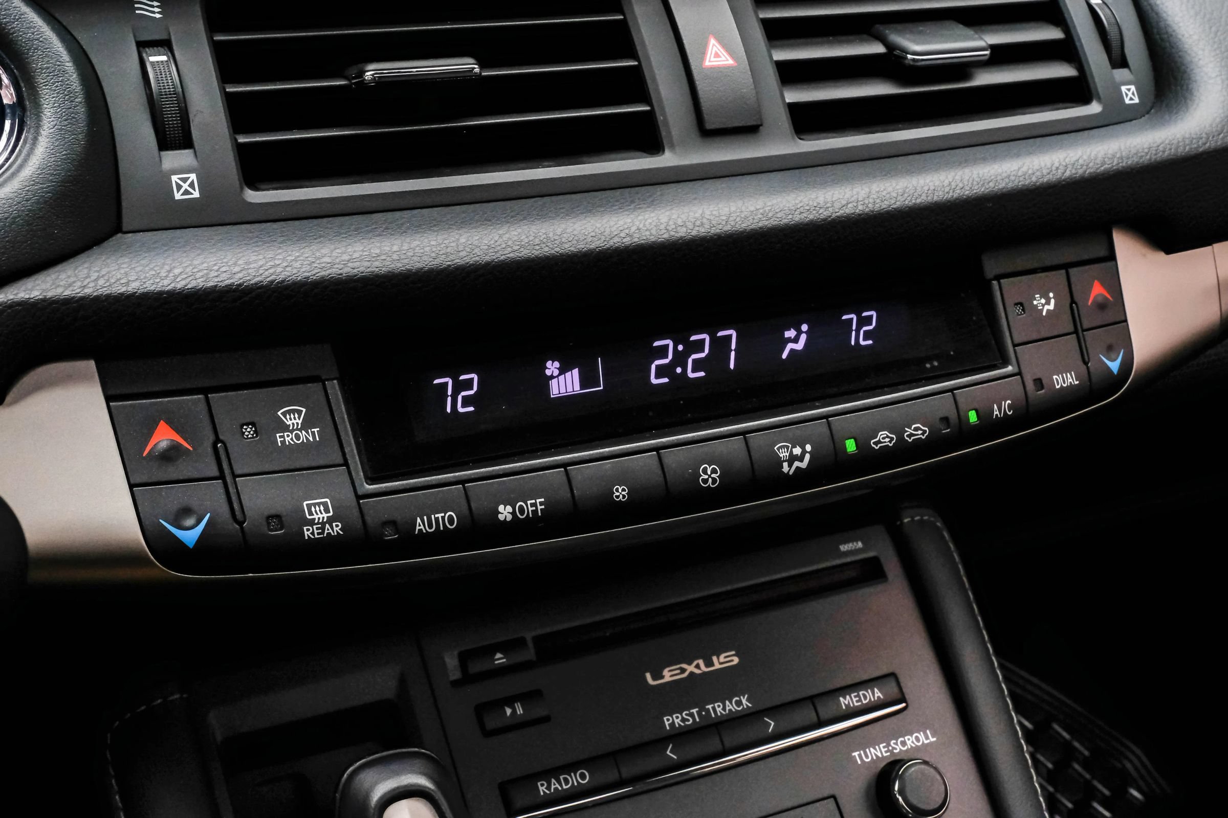 Used 2016 Lexus CT 200h w/ Navigation Package FWD image 28