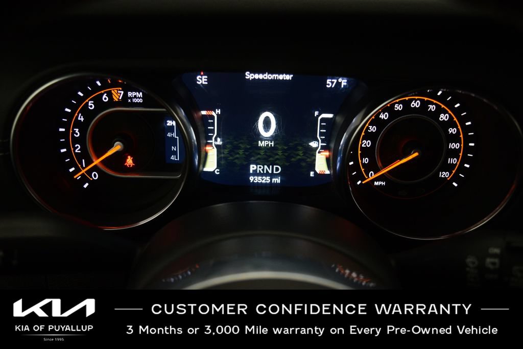 Used 2018 Jeep Wrangler Unlimited Sahara AWD/4WD image 19