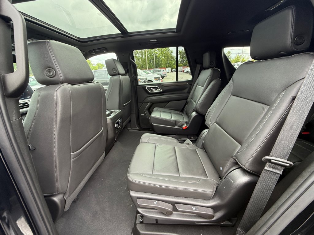 Used 2023 Chevrolet Tahoe Z71 w/ Luxury Package AWD/4WD image 24