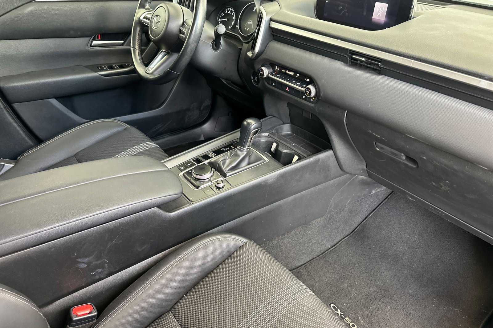 Used 2024 MAZDA CX-50 AWD 2.5 S w/ Preferred Package image 16