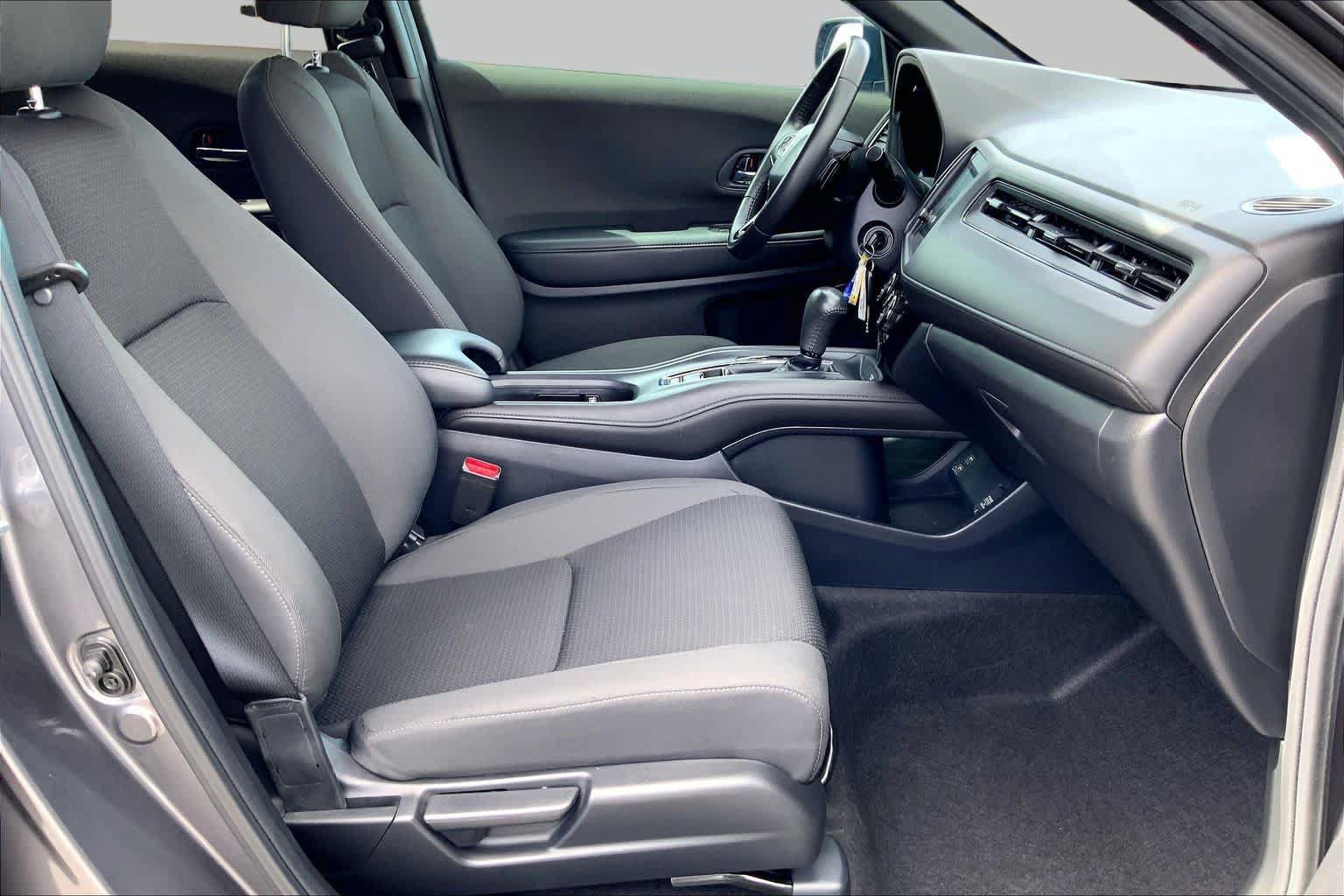 Used 2022 Honda HR-V Sport image 8