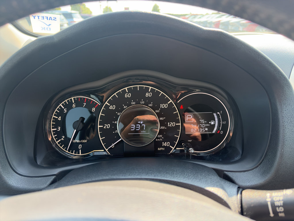 Used 2016 Nissan Versa Note SV FWD image 21