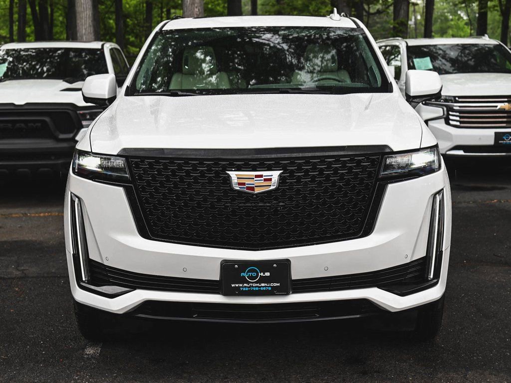 Used 2022 Cadillac Escalade Sport Platinum image 2