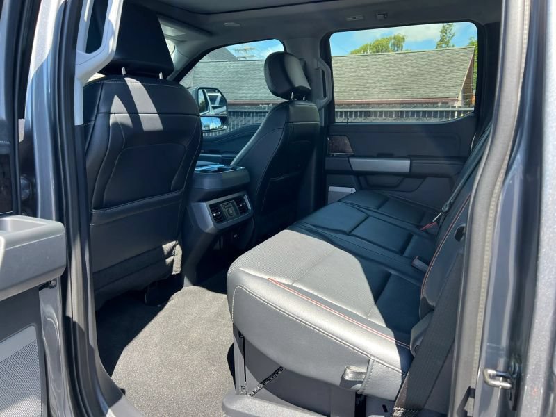 Used 2024 Ford F450 Lariat w/ Lariat Ultimate Package AWD/4WD image 19