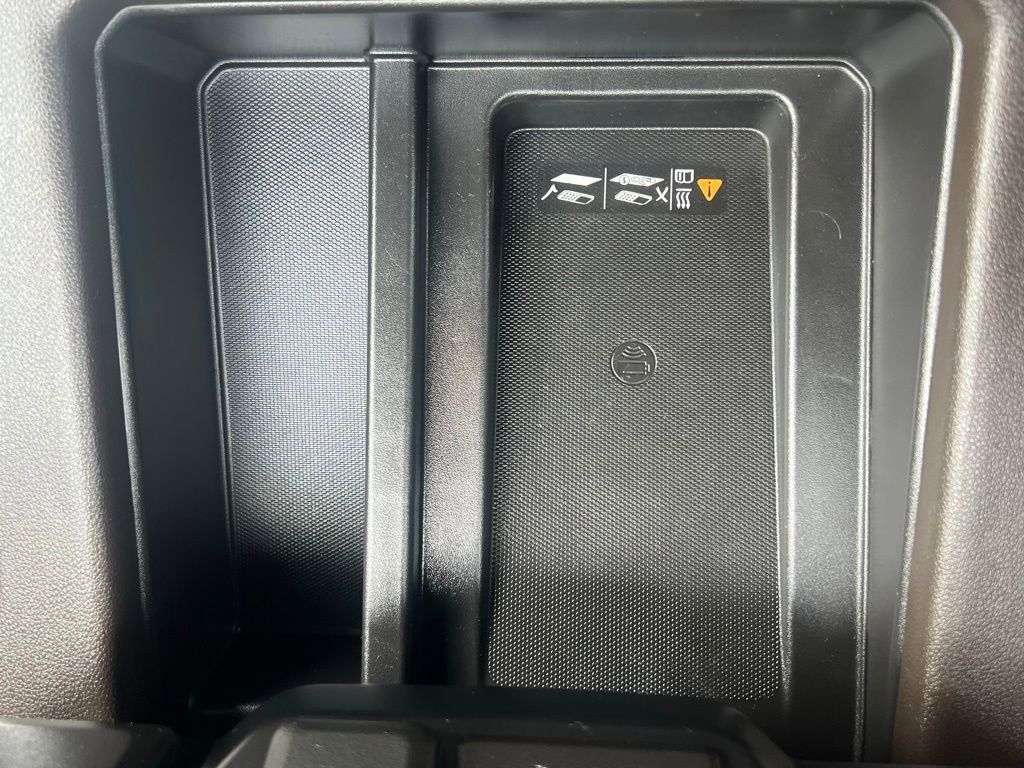 Used 2022 GMC Sierra 1500 SLT image 28