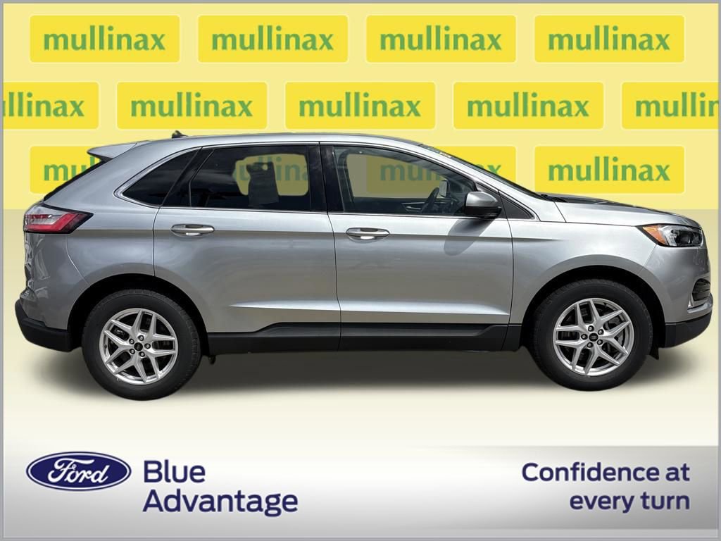 Used 2024 Ford Edge SEL w/ Convenience Package image 4