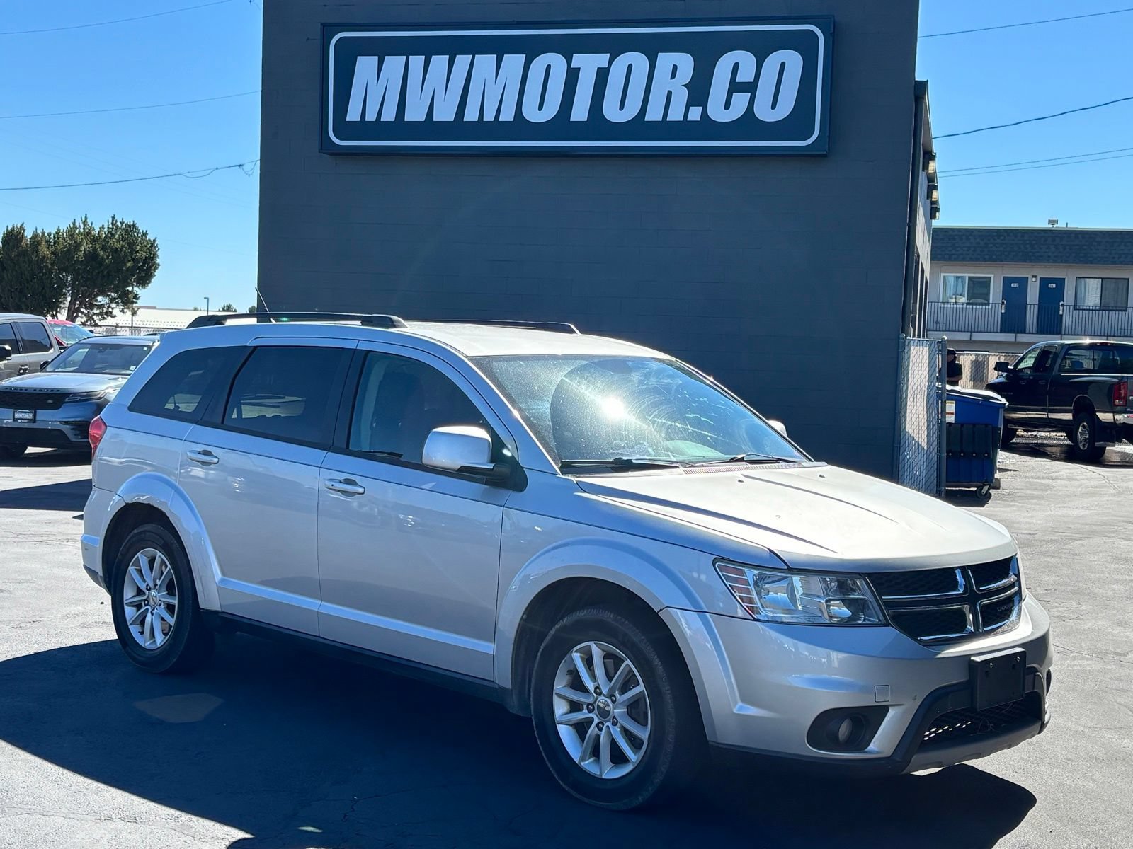 Used 2014 Dodge Journey SXT w/ Flexible Seating Group FWD image 1
