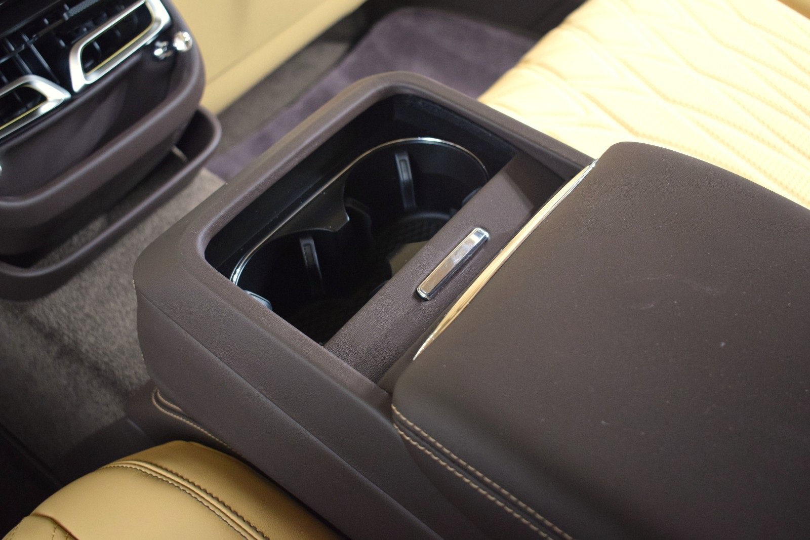 New 2026 Bentley Flying Spur Azure image 21