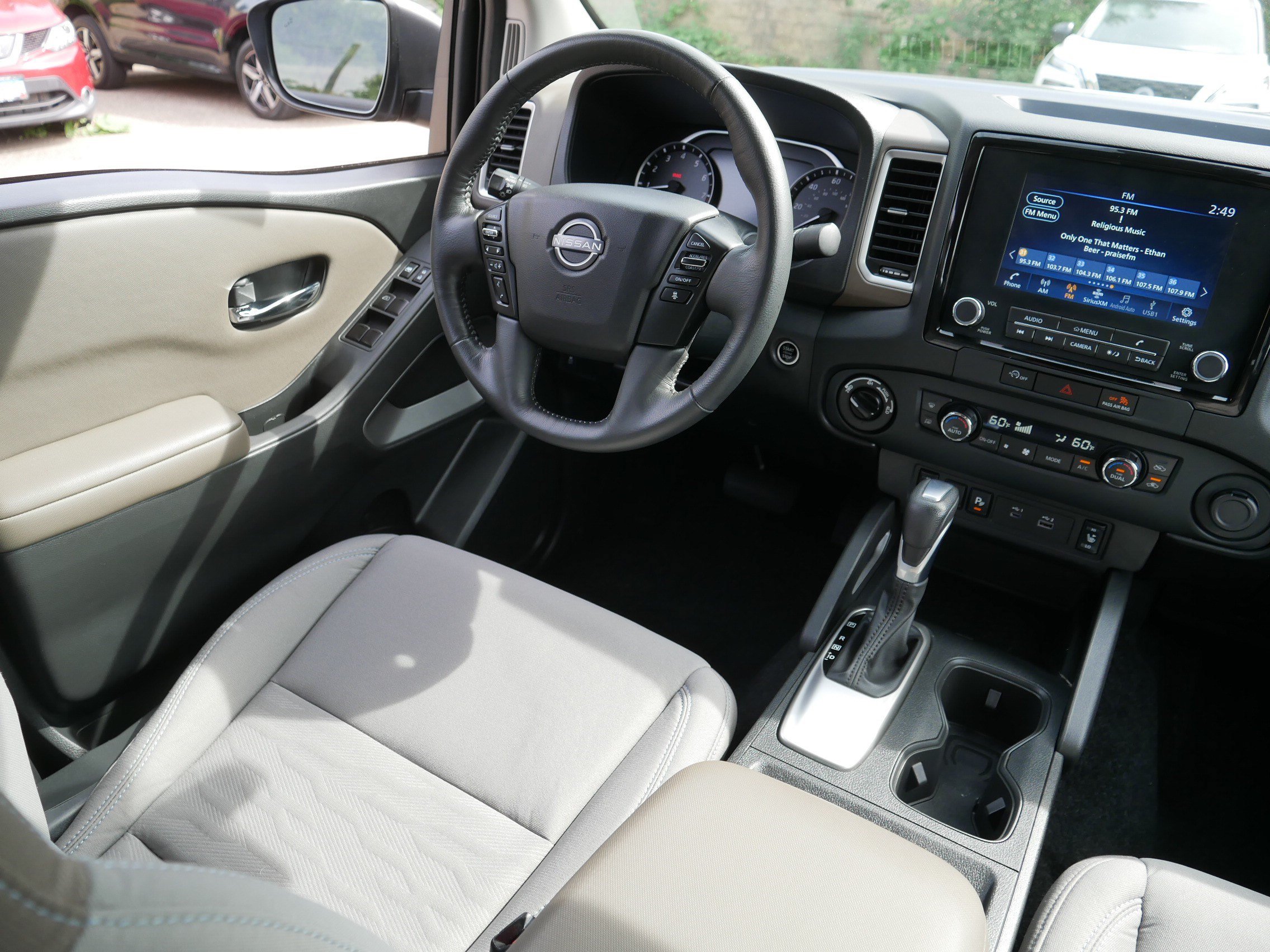 Certified 2024 Nissan Frontier SV w/ SV Convenience Package AWD/4WD image 9