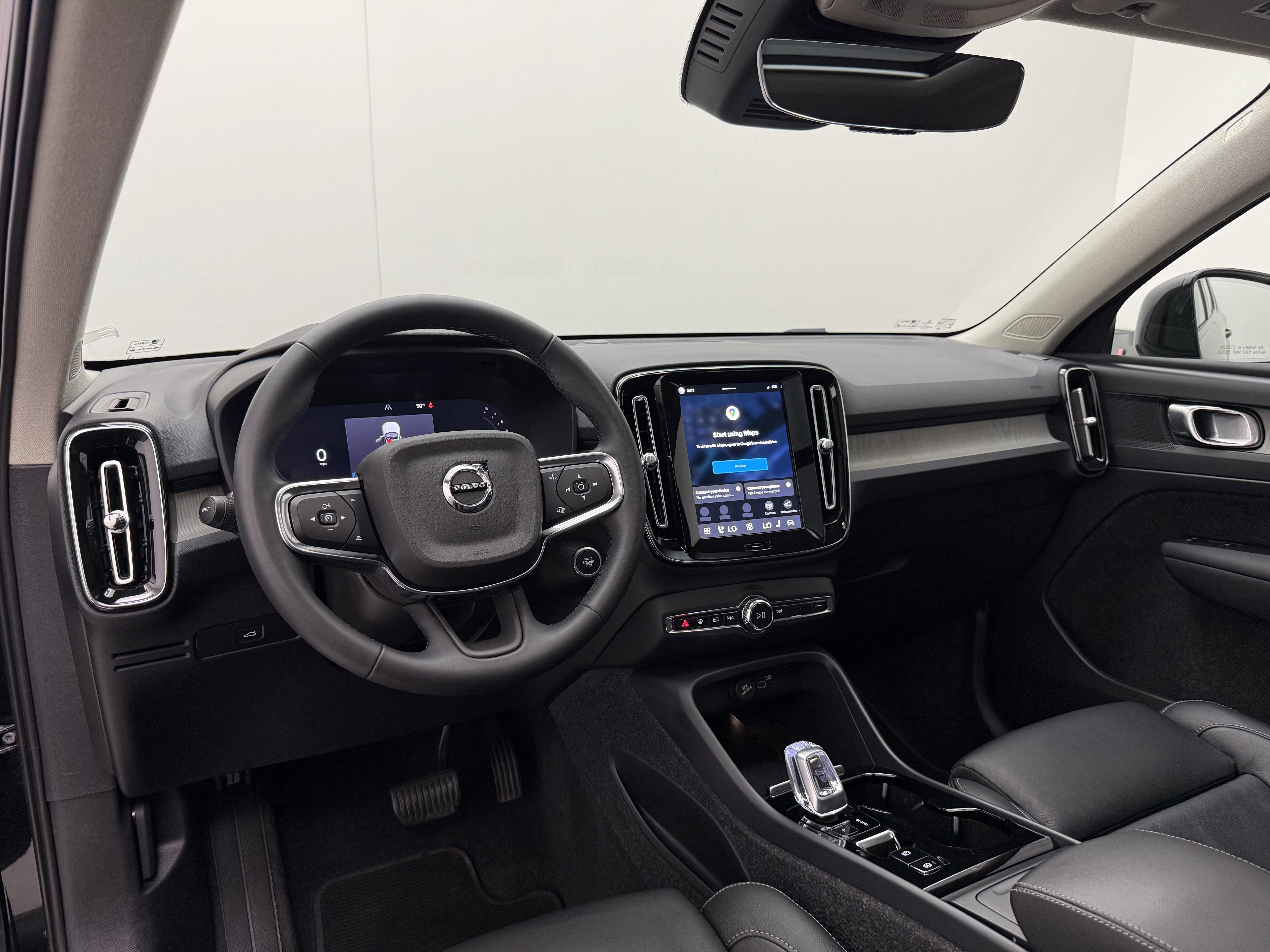 Certified 2023 Volvo XC40 B5 Plus w/ Driver Assist Package image 19