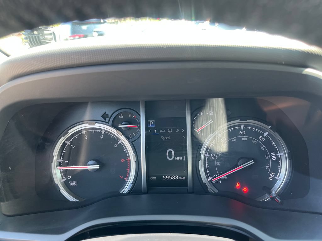 Used 2023 Toyota 4Runner TRD Off-Road Premium AWD/4WD image 15