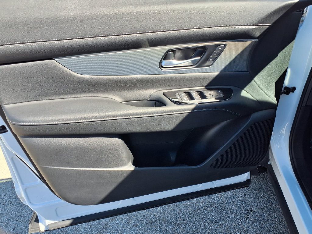Used 2025 Nissan Murano SL AWD/4WD image 9