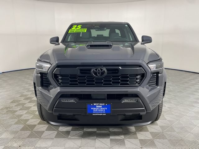 Used 2025 Toyota Tacoma TRD Sport AWD/4WD image 27
