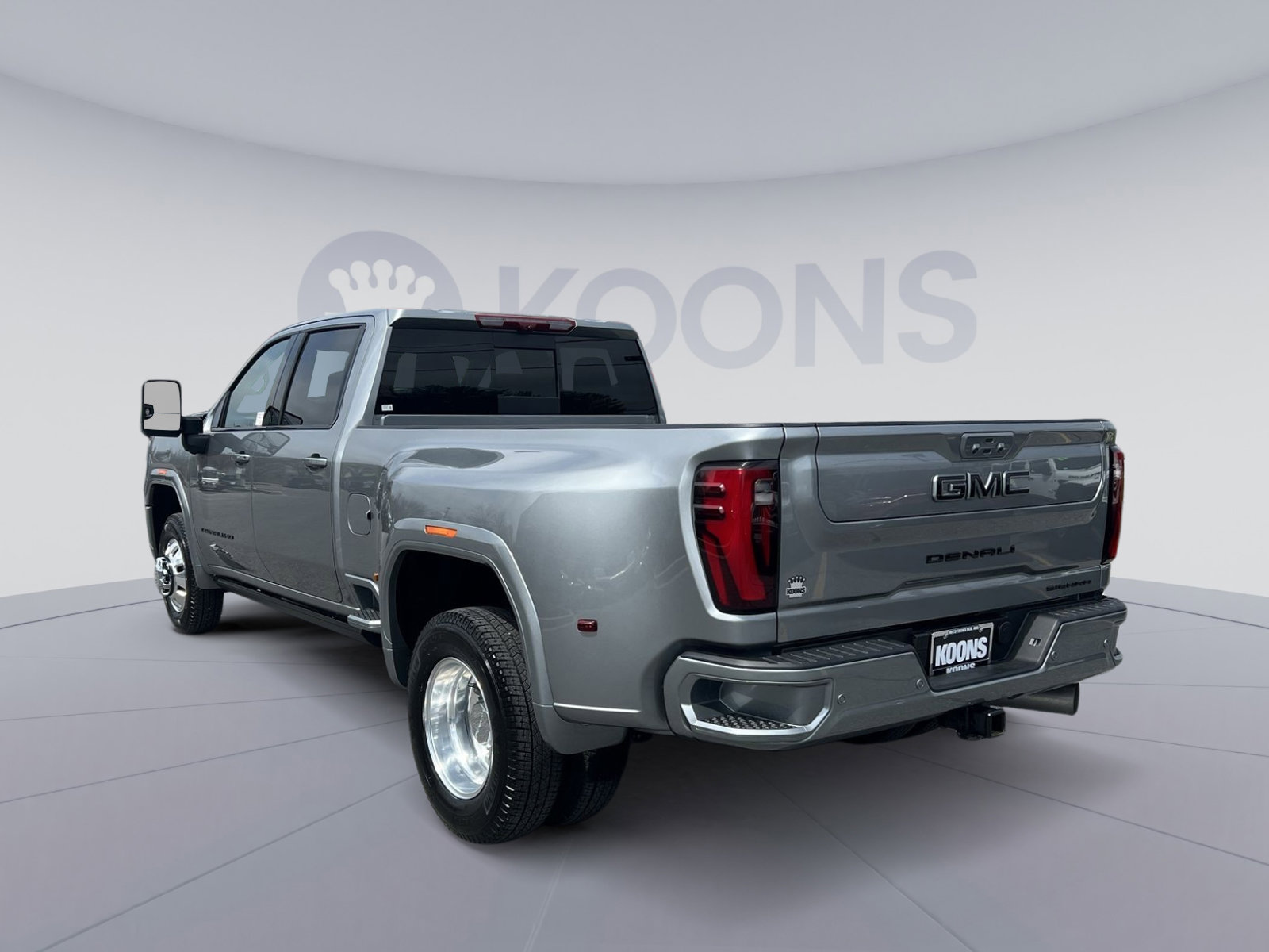 Used 2025 GMC Sierra 3500 Denali w/ Denali Reserve Package image 4