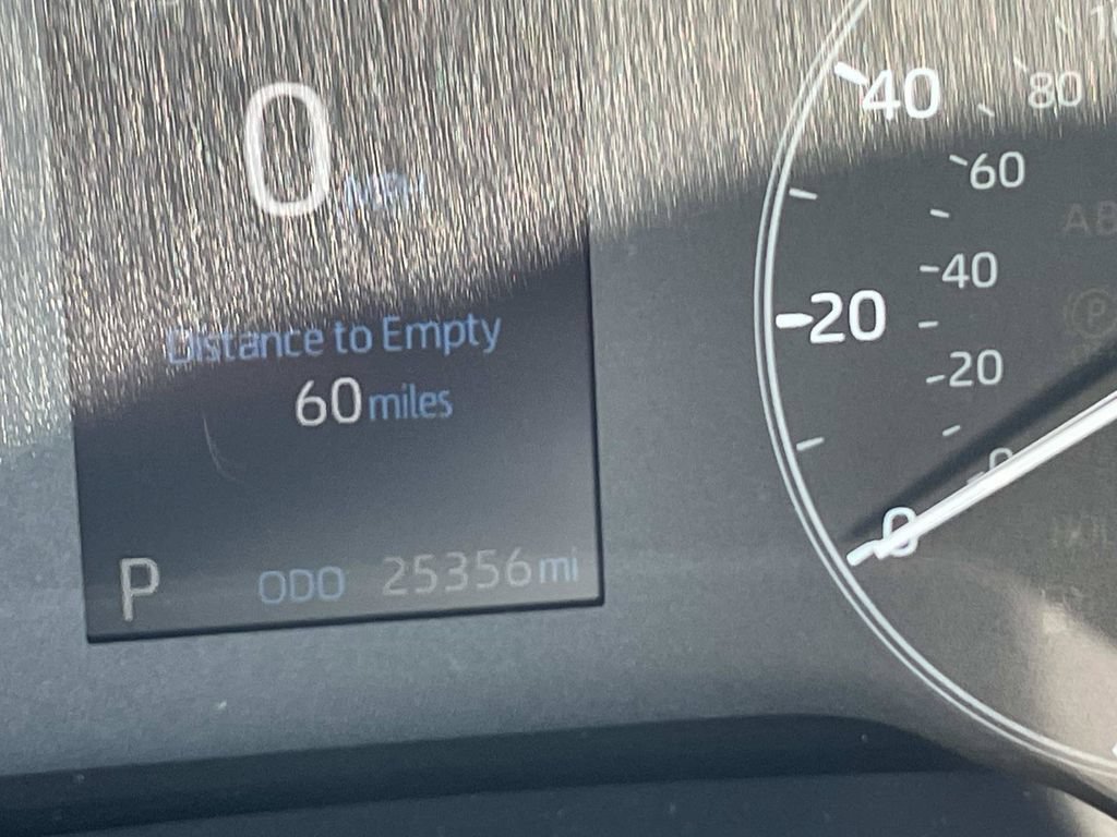 Used 2025 Toyota Corolla SE FWD image 28