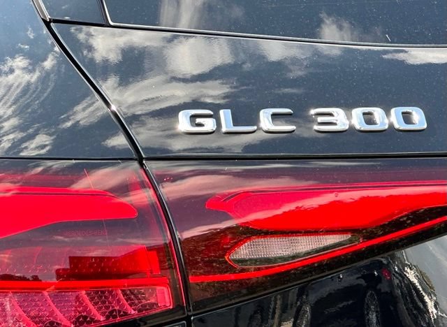 New 2026 Mercedes-Benz GLC 300 4MATIC image 11
