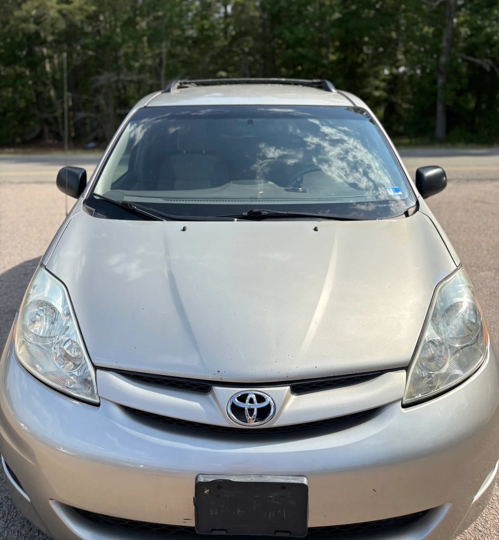 Used 2010 Toyota Sienna LE FWD image 9