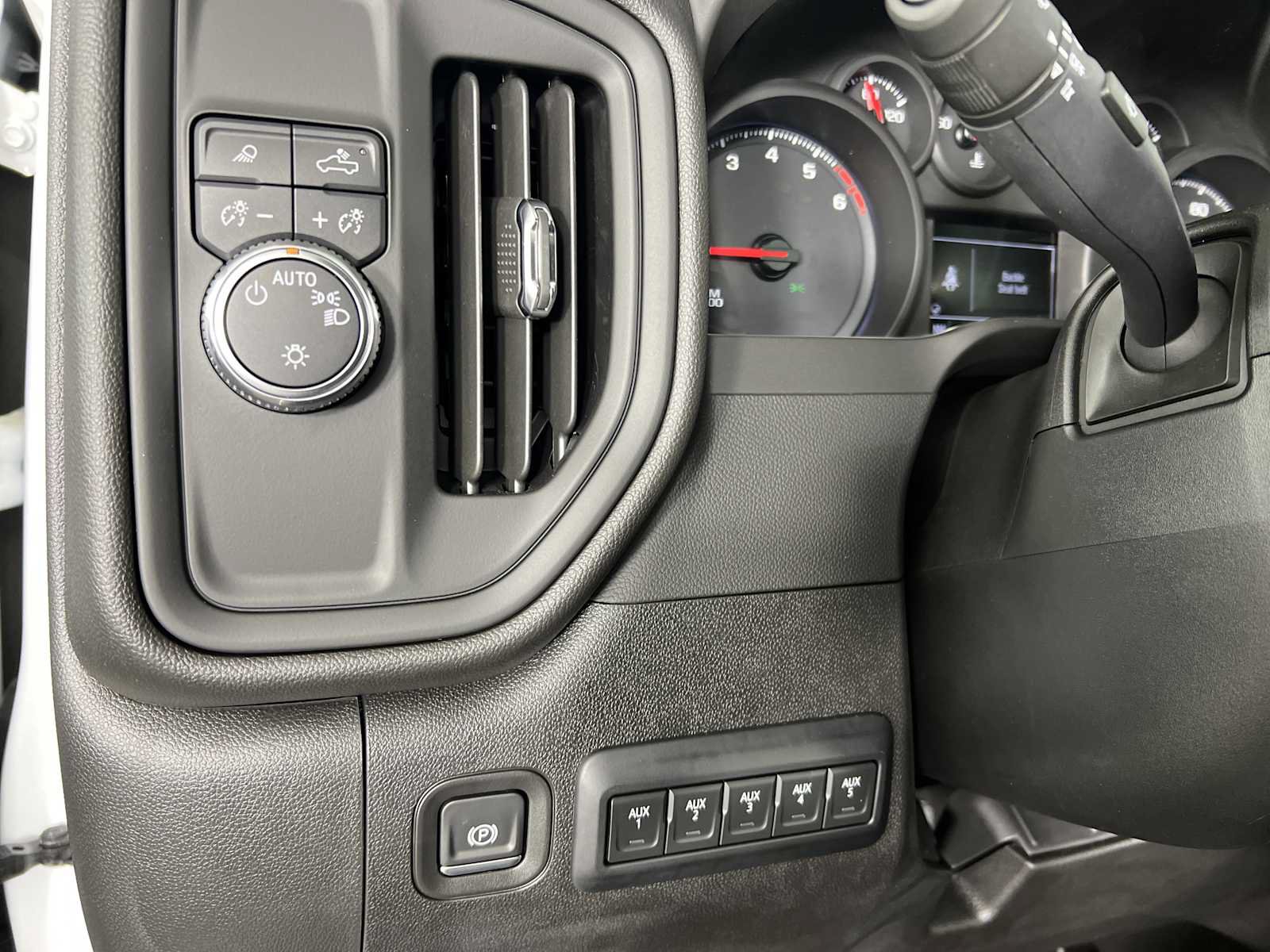 New 2025 GMC Sierra 2500 Pro w/ 1SA Pro Safety Plus Package RWD image 42