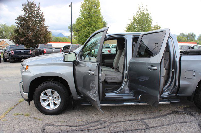 Used 2022 Chevrolet Silverado 1500 LT w/ Safety Package II image 7