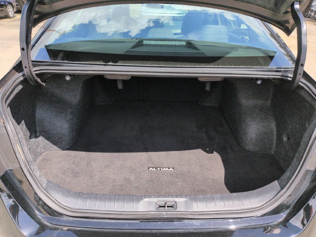 Used 2025 Nissan Altima 2.5 SV FWD image 28
