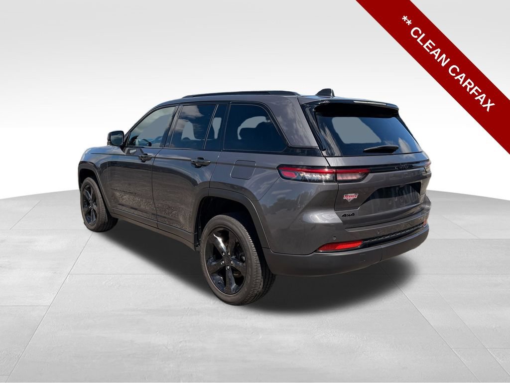 Used 2024 Jeep Grand Cherokee Altitude AWD/4WD image 3