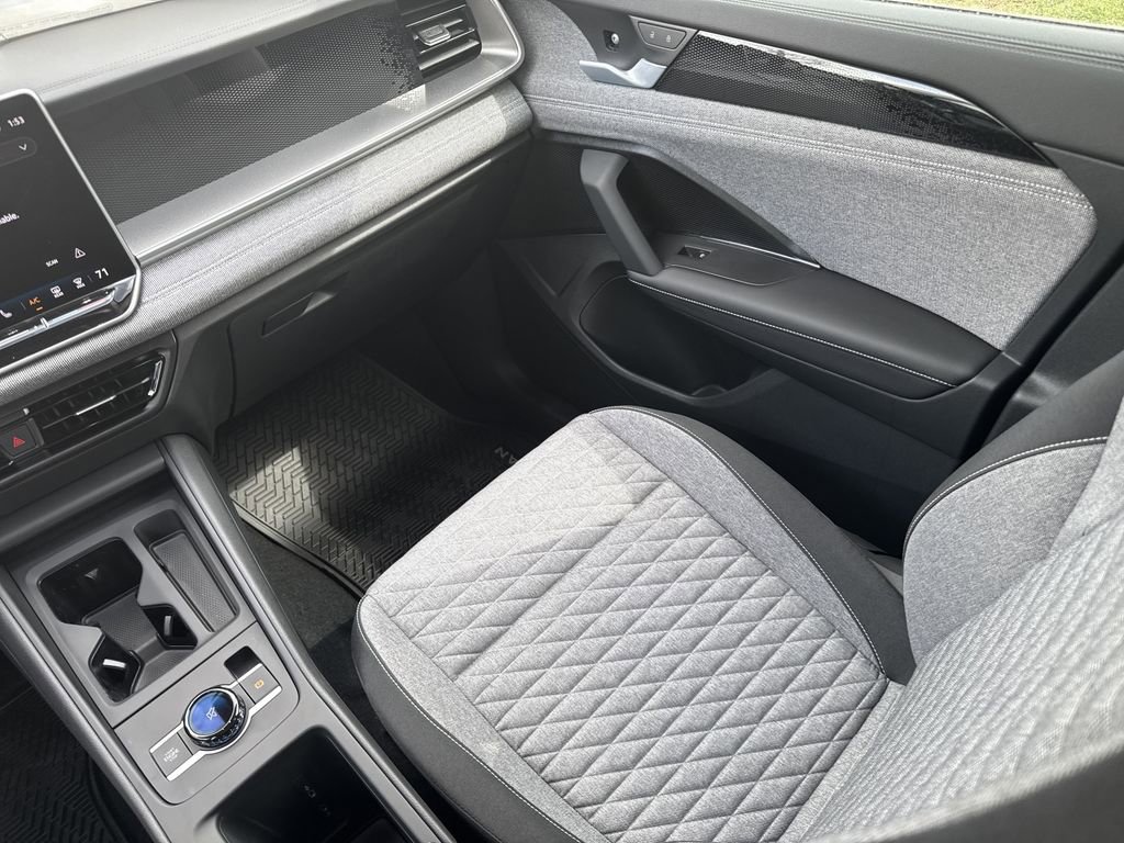 New 2026 Volkswagen Tiguan S image 27