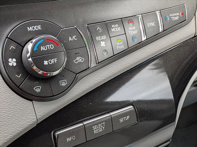 Used 2014 Toyota Sienna LE FWD image 10