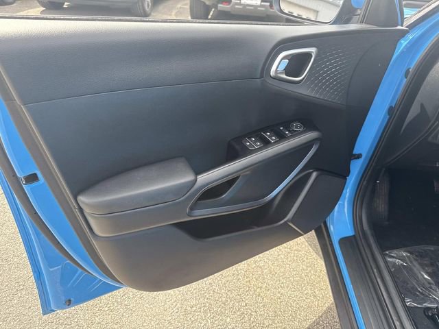 Used 2023 Kia Soul EX image 20