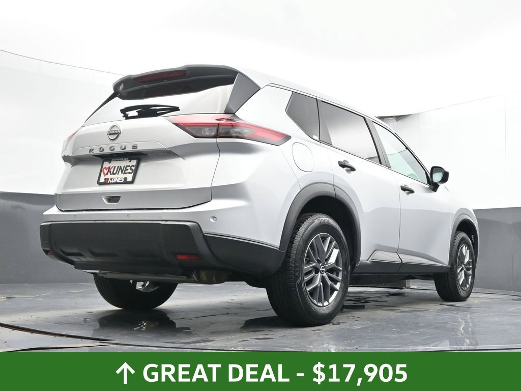 Used 2024 Nissan Rogue S FWD image 33