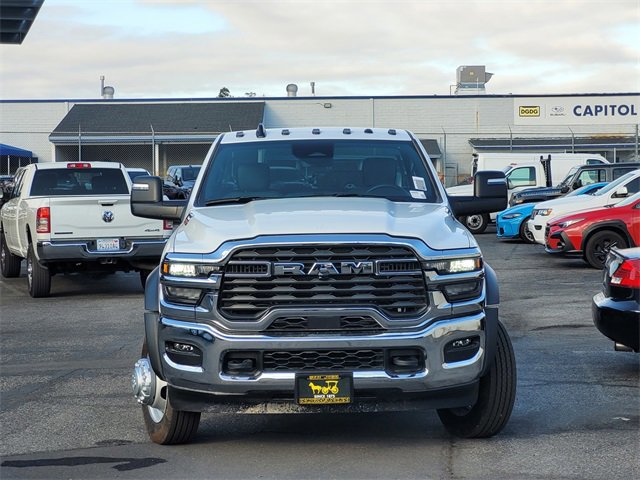 New 2026 RAM 5500 Tradesman w/ Chrome Appearance Group image 2