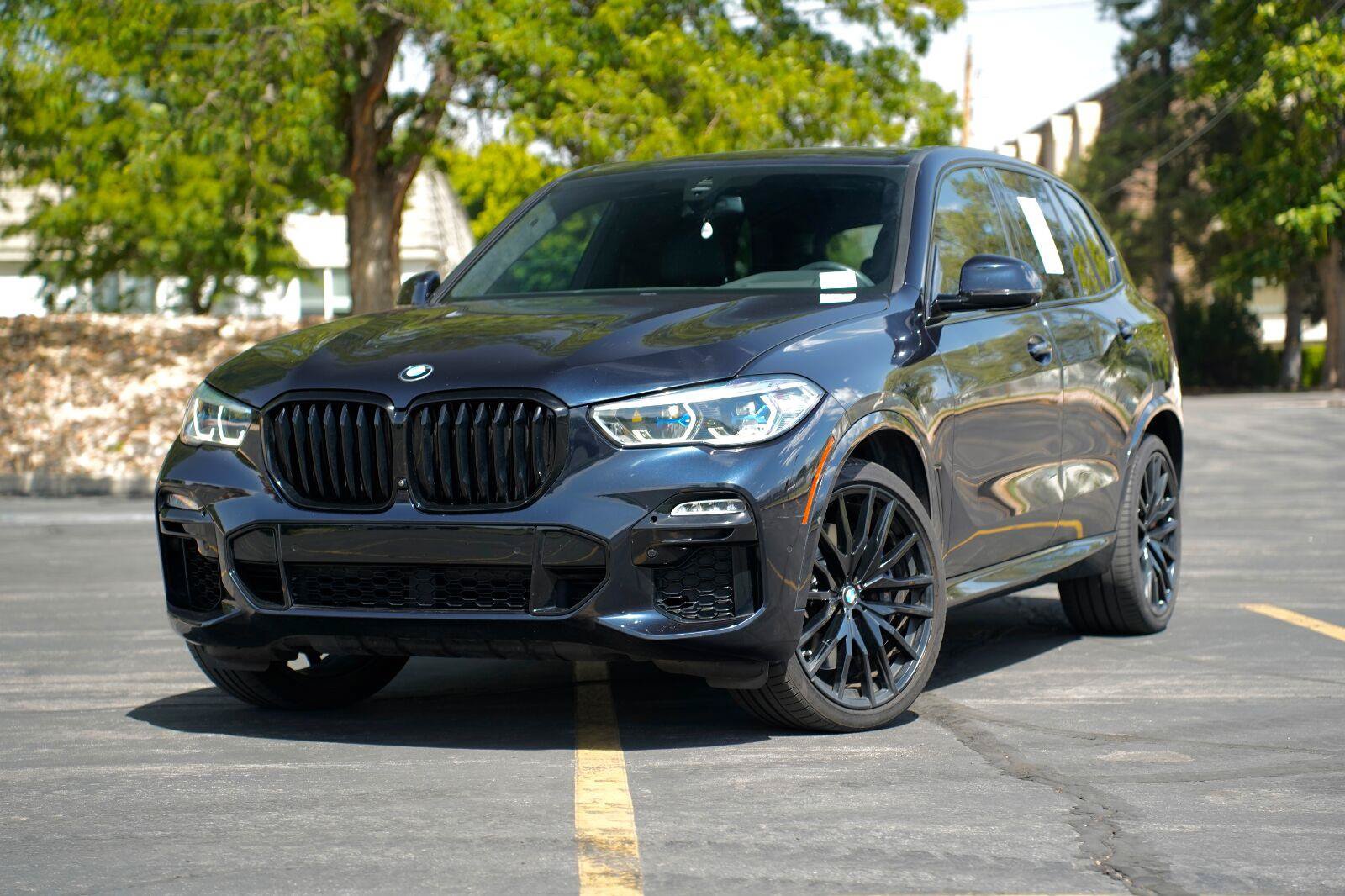 Used 2020 BMW X5 M50i w/ Executive Package AWD/4WD image 1