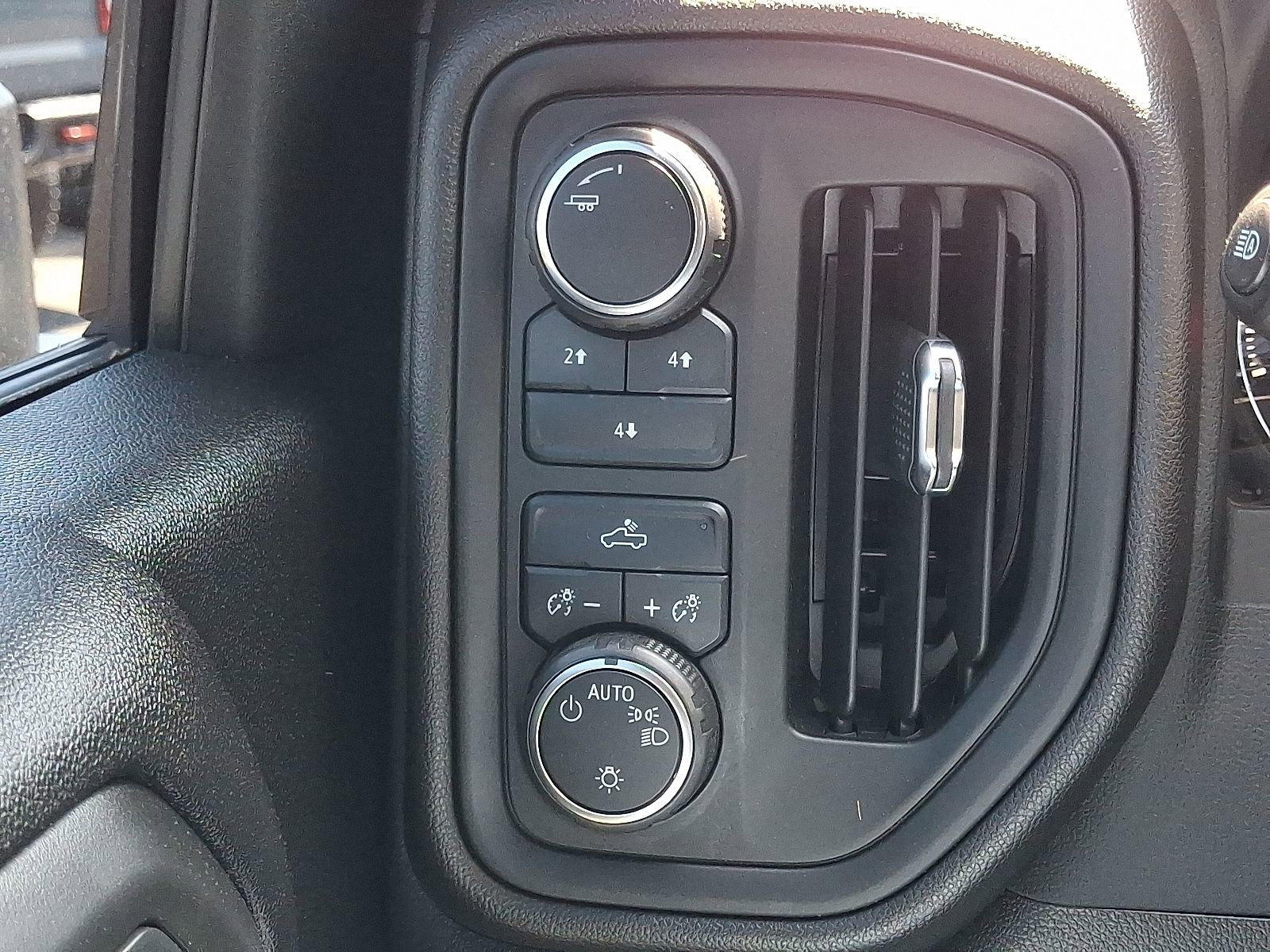 Used 2024 Chevrolet Silverado 2500 W/T w/ WT Convenience Package AWD/4WD image 23