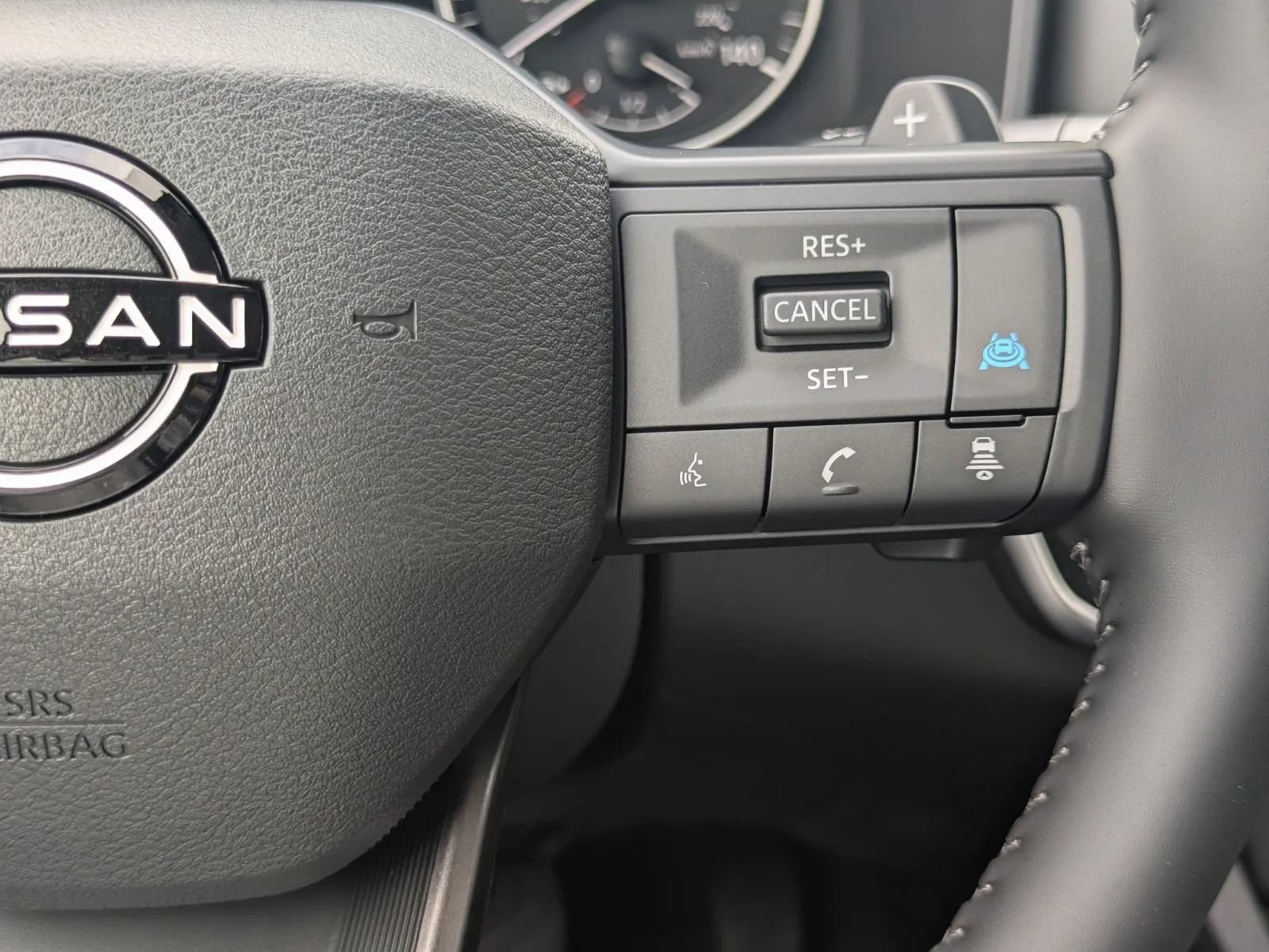 Used 2026 Nissan Rogue Dark Armor FWD image 22