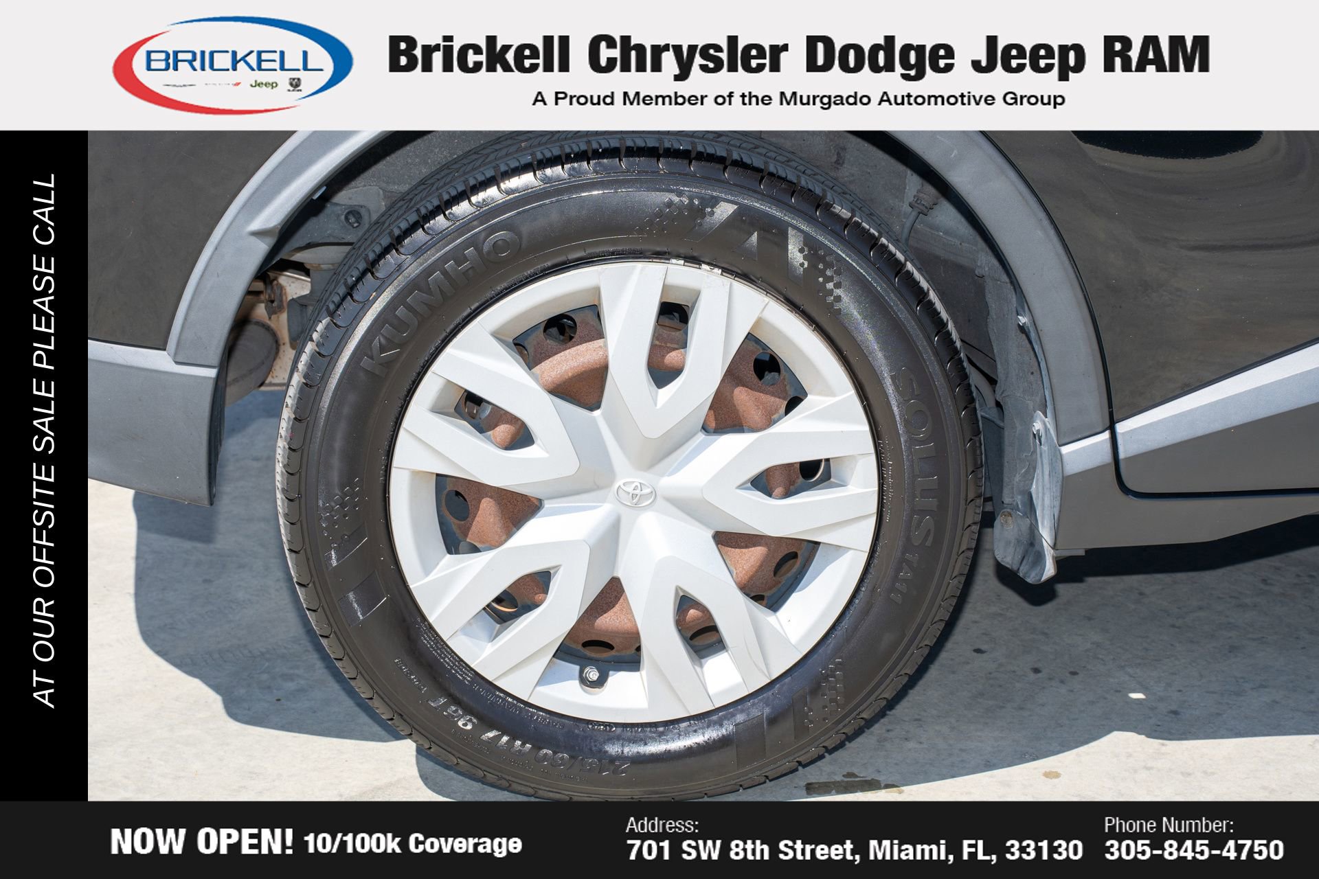 Used 2020 Toyota C-HR LE image 40