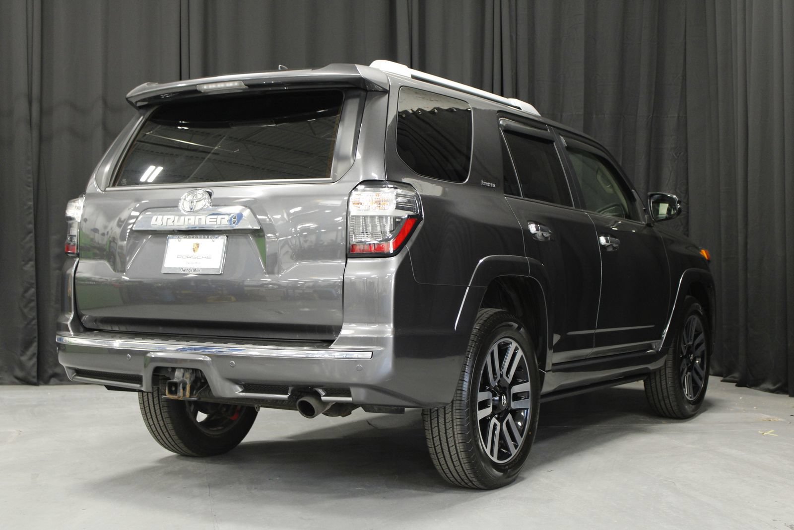 Used 2023 Toyota 4Runner Limited AWD/4WD image 2
