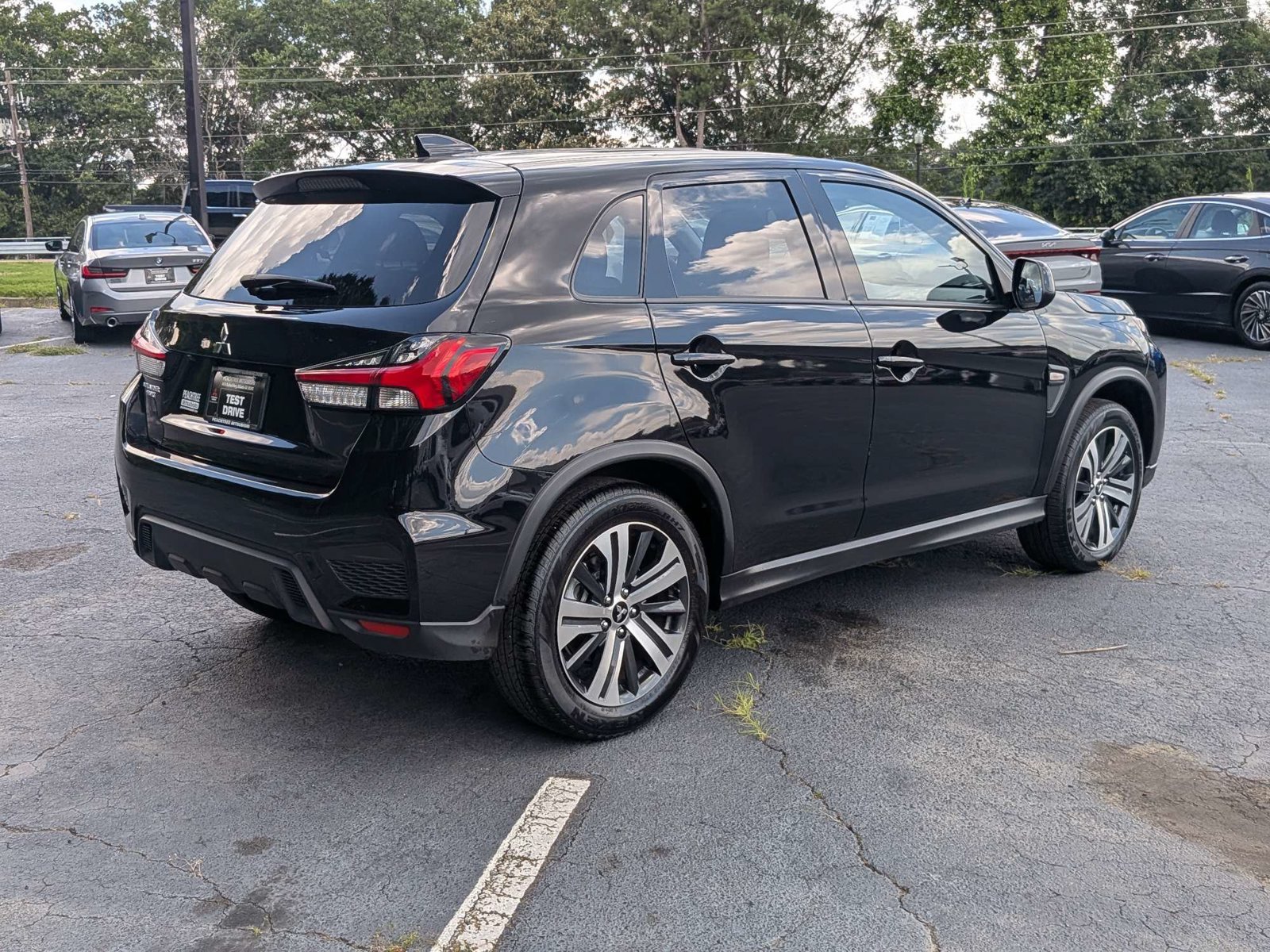 Used 2025 Mitsubishi Outlander Sport AWD image 4