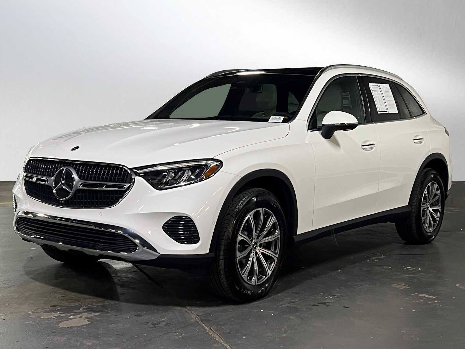 Certified 2026 Mercedes-Benz GLC 300 4MATIC image 8