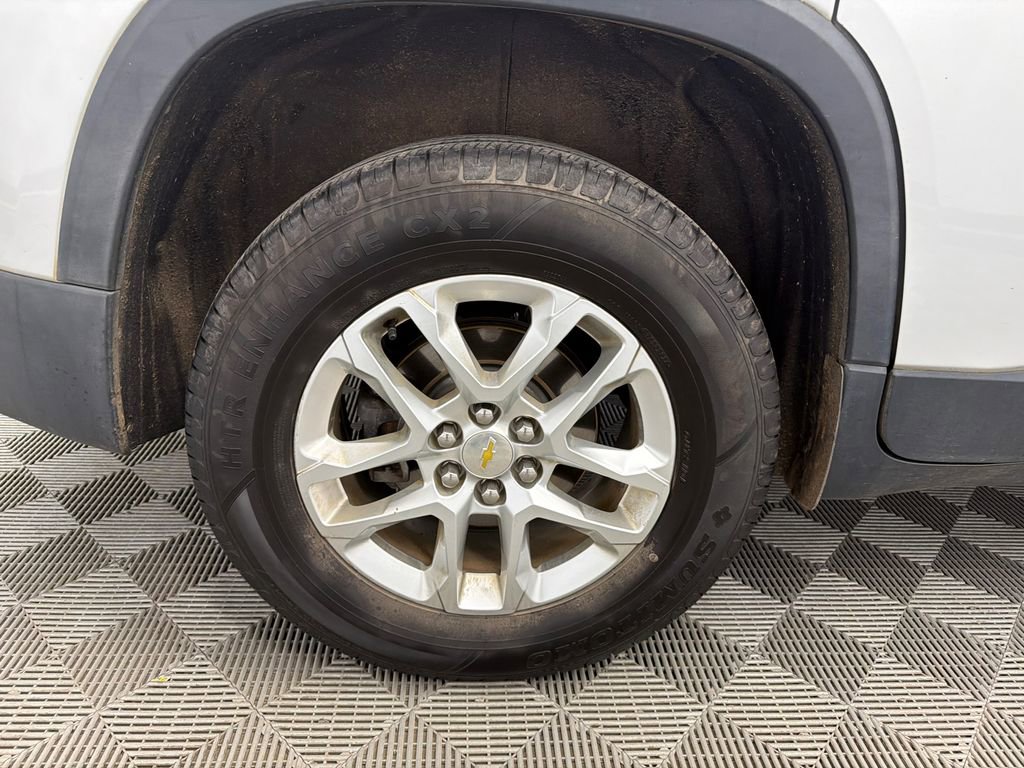 Used 2019 Chevrolet Traverse LS image 18