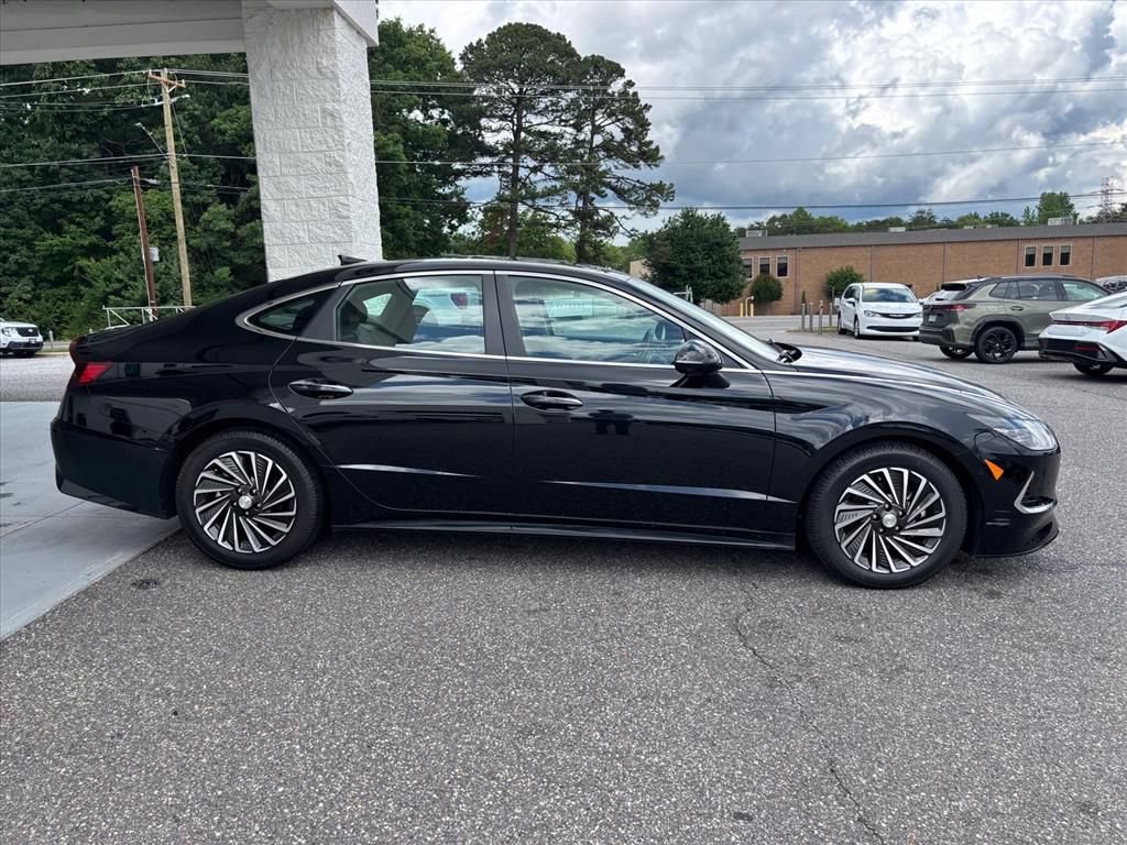 Used 2023 Hyundai Sonata Limited w/ Cargo Package FWD image 20