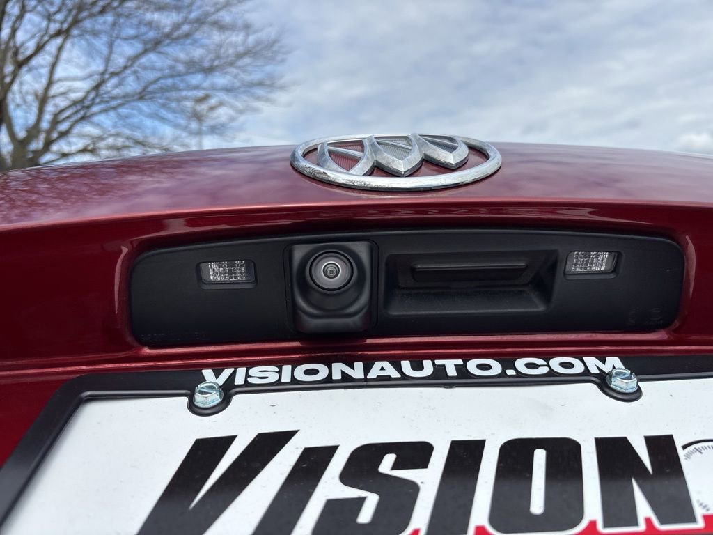 Used 2023 Buick Envision Essence AWD/4WD image 17