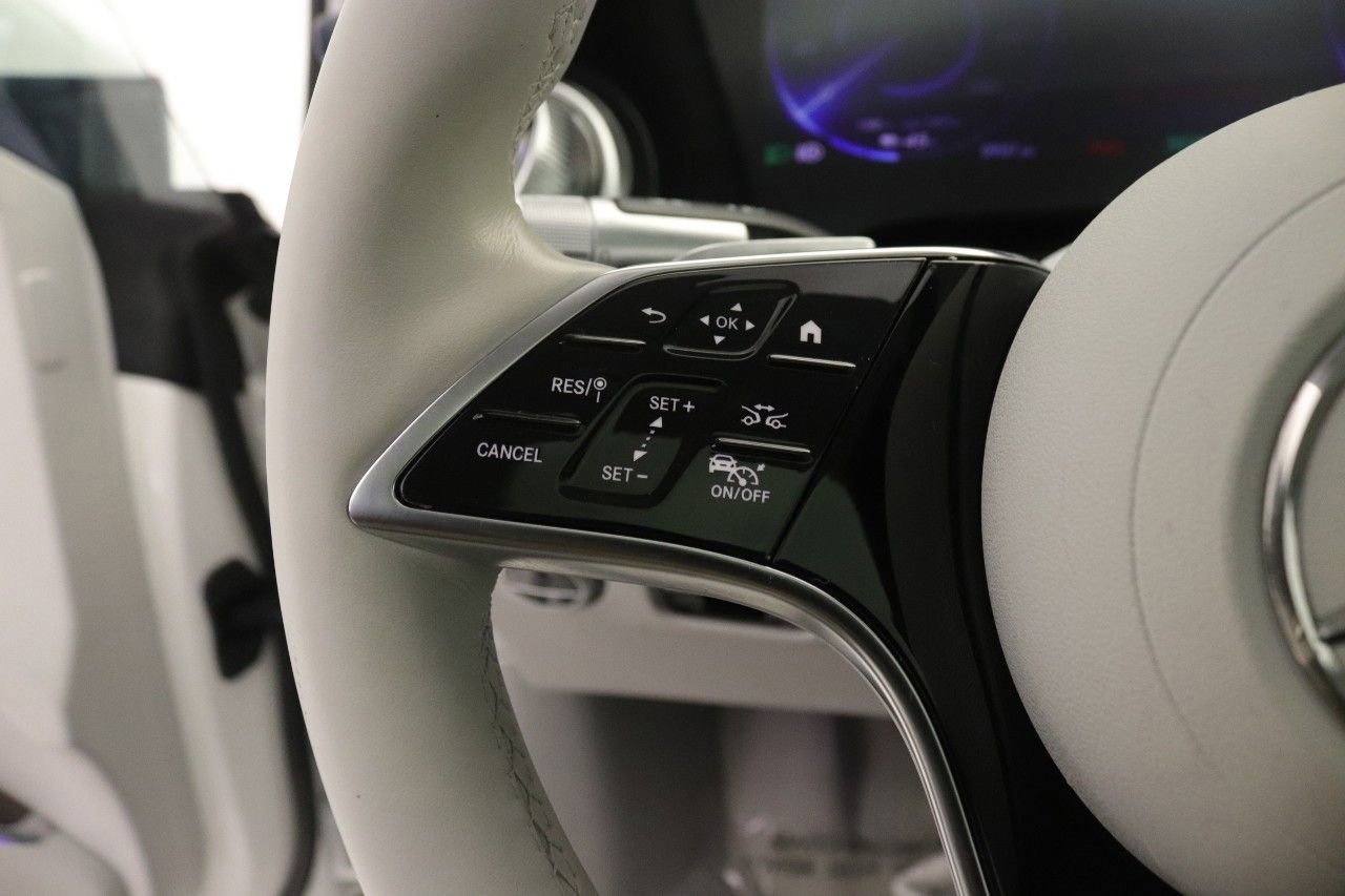 Certified 2023 Mercedes-Benz EQS 580 4MATIC Sedan image 13