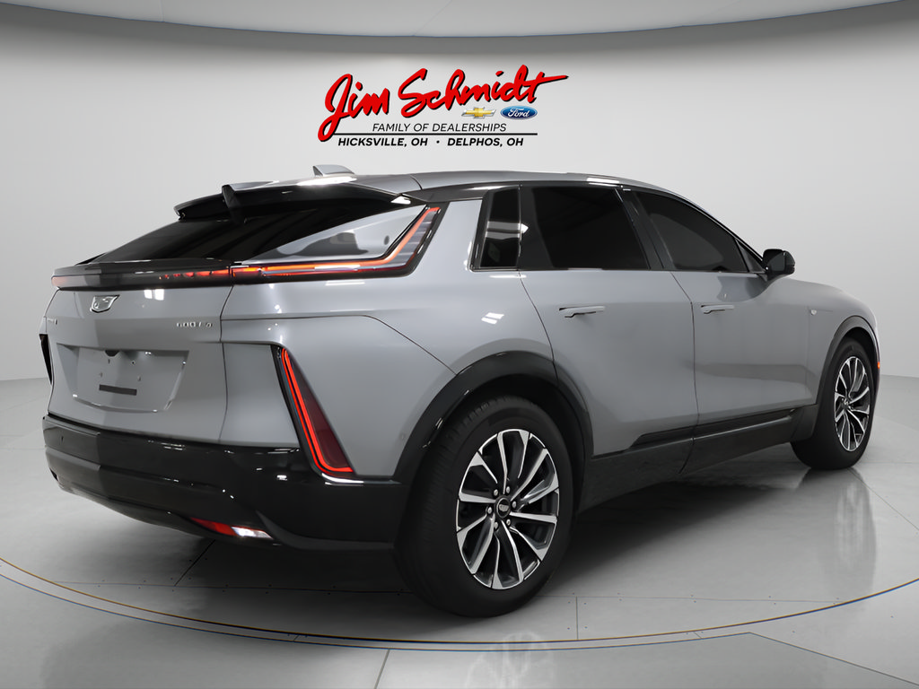 Used 2024 Cadillac Lyriq Sport AWD/4WD image 6