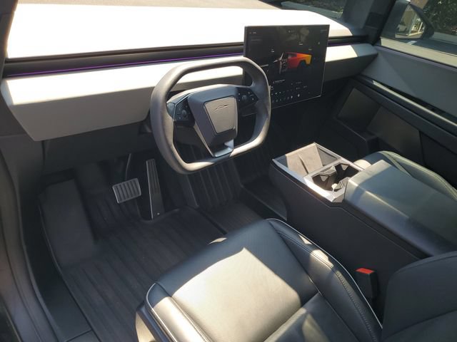 Used 2025 Tesla Cybertruck AWD Crew Cab image 6
