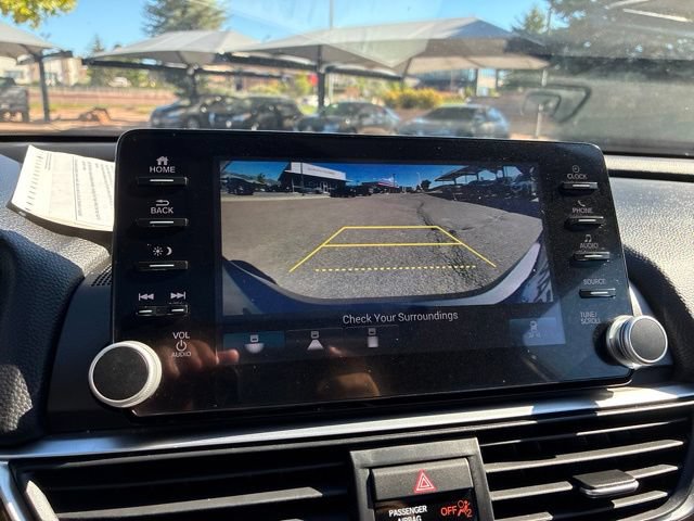 Used 2019 Honda Accord EX image 32