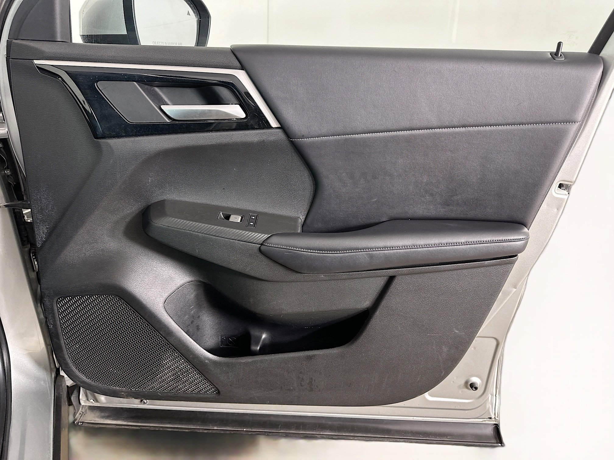 Used 2023 Mitsubishi Outlander SE image 33