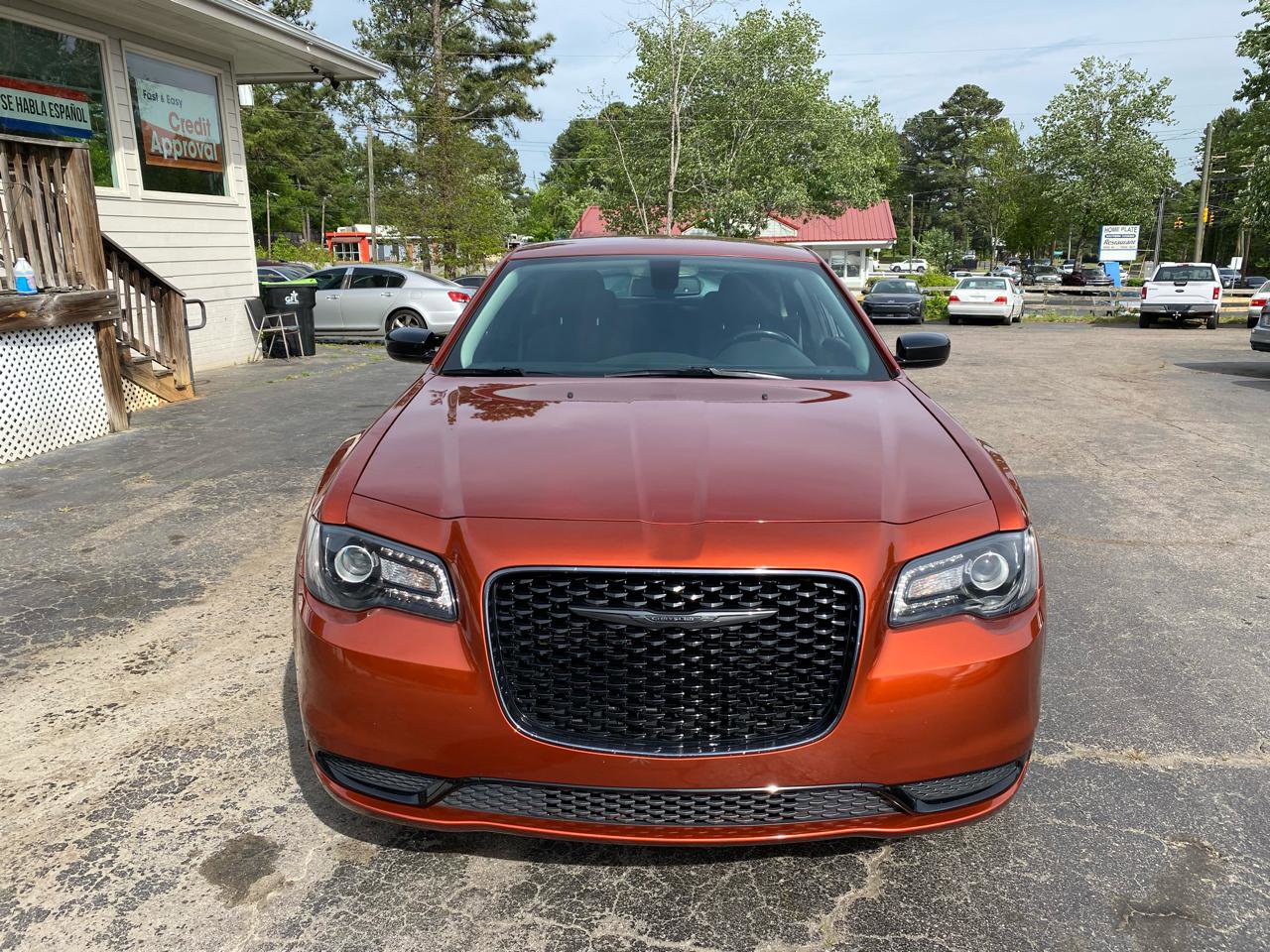 Used 2021 Chrysler 300 Touring w/ Sport Appearance Package RWD image 2