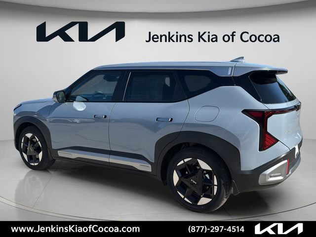 New 2027 Kia Seltos S FWD image 8