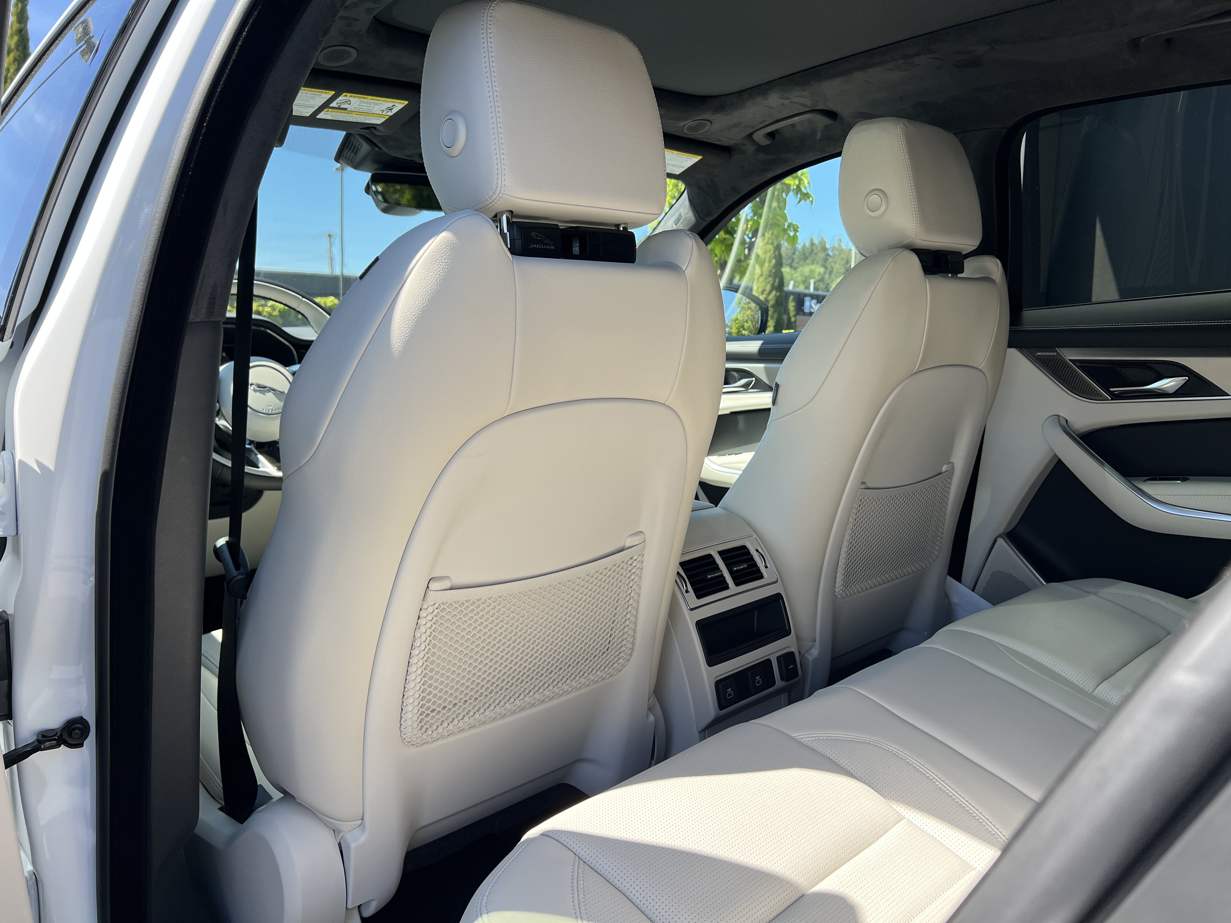 New 2025 Jaguar F-PACE R-Dynamic S AWD/4WD image 15