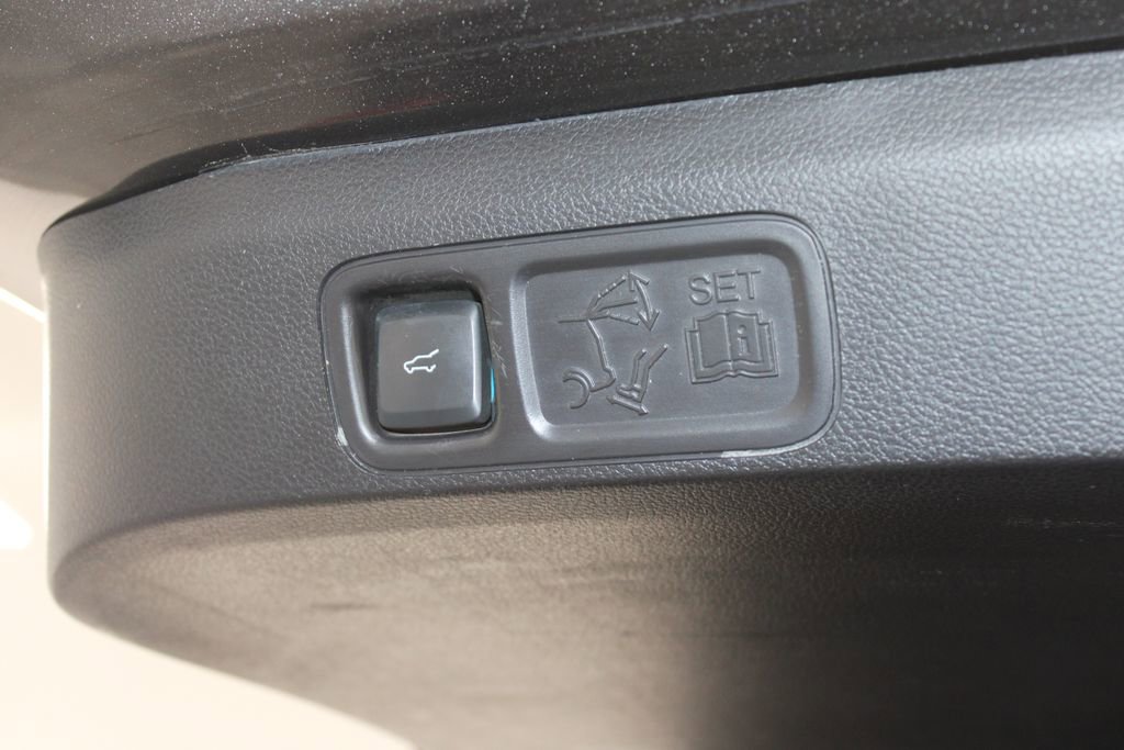 Used 2019 Ford Expedition Limited w/ Equipment Group 303A image 17