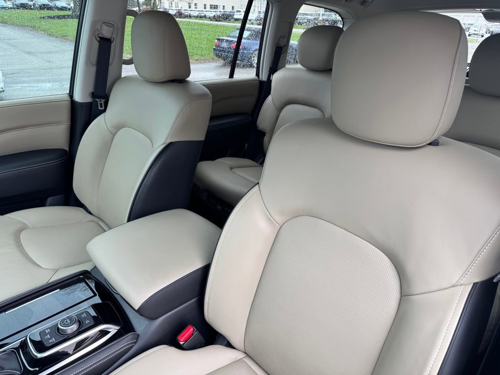 Used 2024 INFINITI QX80 Premium Select w/ Cargo Package AWD/4WD image 16